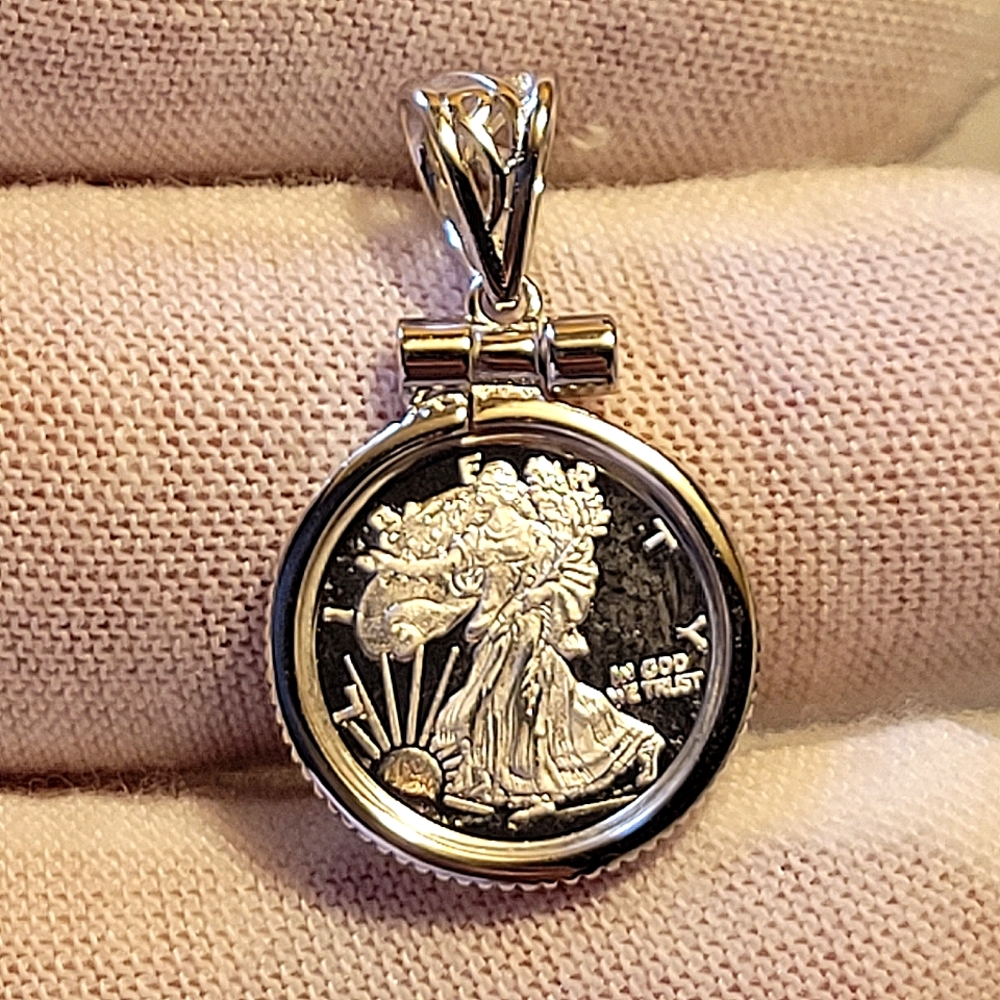 🌟 Standing Liberty Pendant Solid .999 Fine Silver Wearable Investment Unis… - Picture 1 of 6